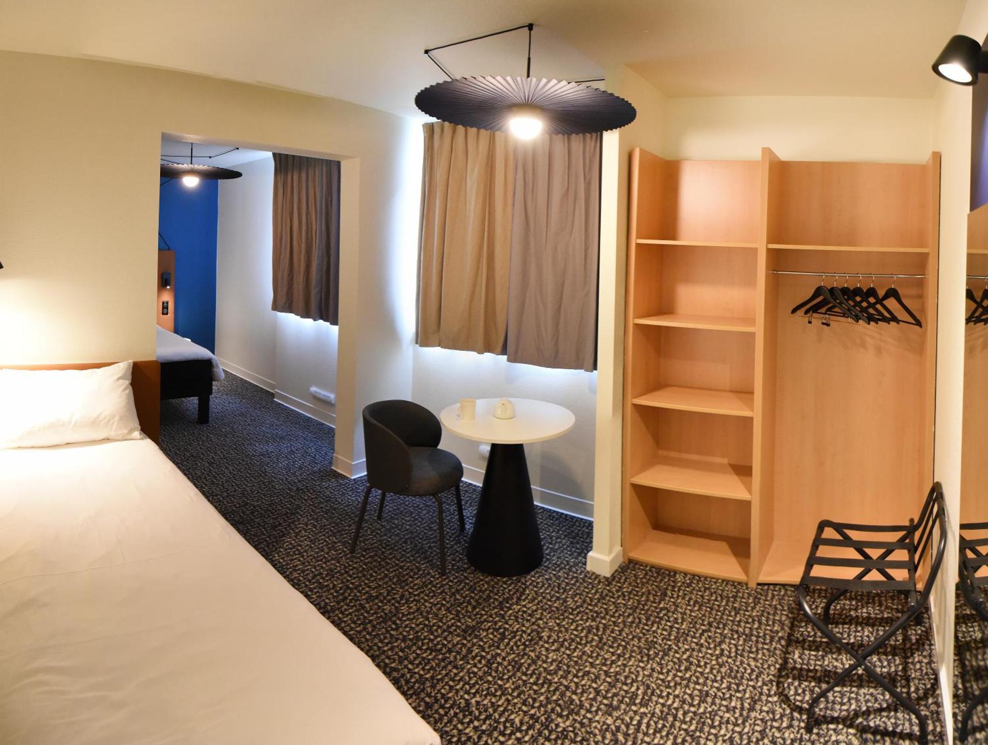 Ibis Laval Le Relais D'armor Hotel 3*