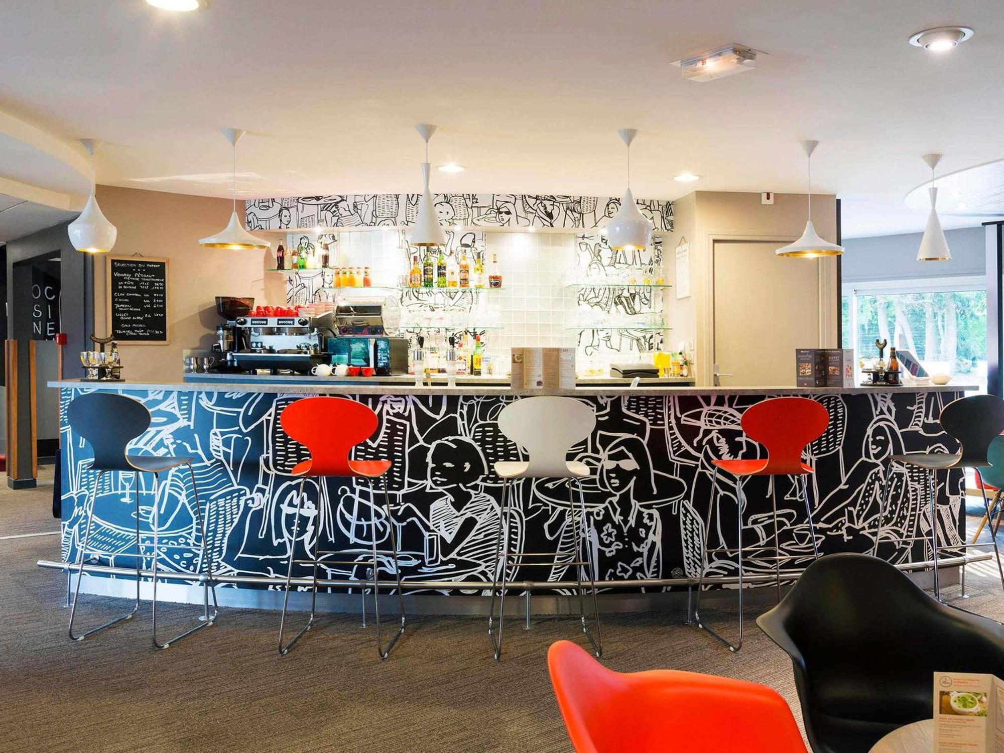 Ibis Laval Le Relais D'armor 3*